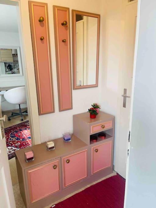 2-zimmer I Center I Fruehstueck I Wifi I Smart Tv I Cozy I Апартаменты Аугсбург